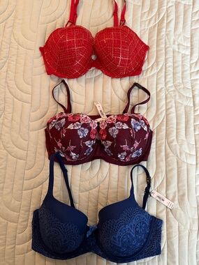 Nwt bundle vs bras 36D